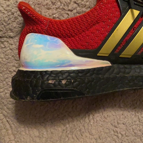 Custom size 8 in men’s ultra boost - Picture 2 of 3